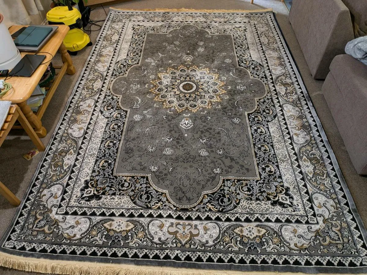 Brand New Turkish Rug 2×3 - Image 2