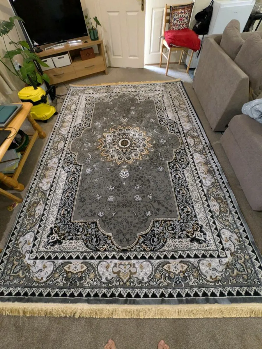 Brand New Turkish Rug 2×3 - Image 3