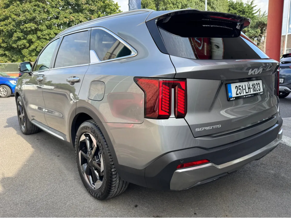 Kia Sorento DSL PE 7S - Image 4