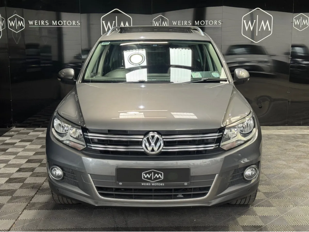 Volkswagen Tiguan SPORT 2.0 TDI ONE OWNER IRISH CA - Image 4