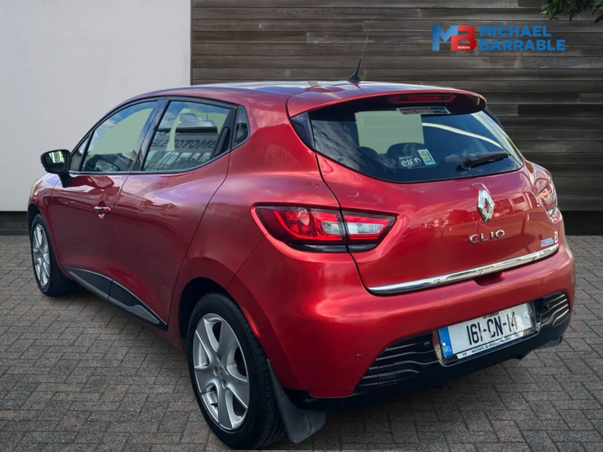 Renault Clio IV DYNAMIQUE NAV 1.2 PETR 4DR - Image 4