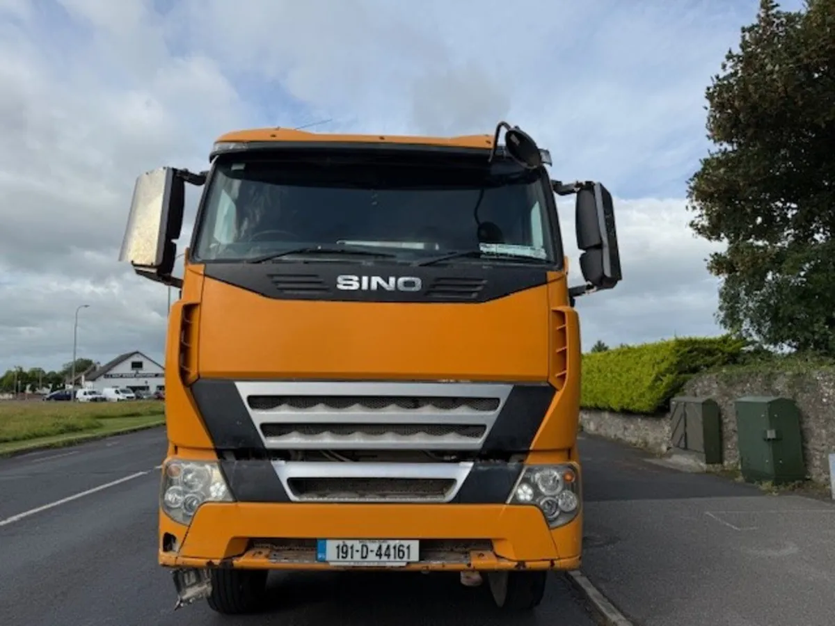 2019 SINO *** new bottle fitted**** - Image 2