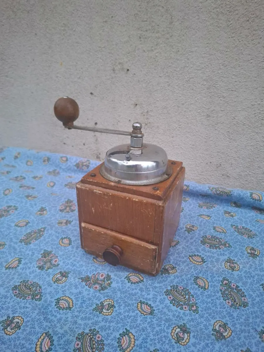 Wood coffee grinder postage possible