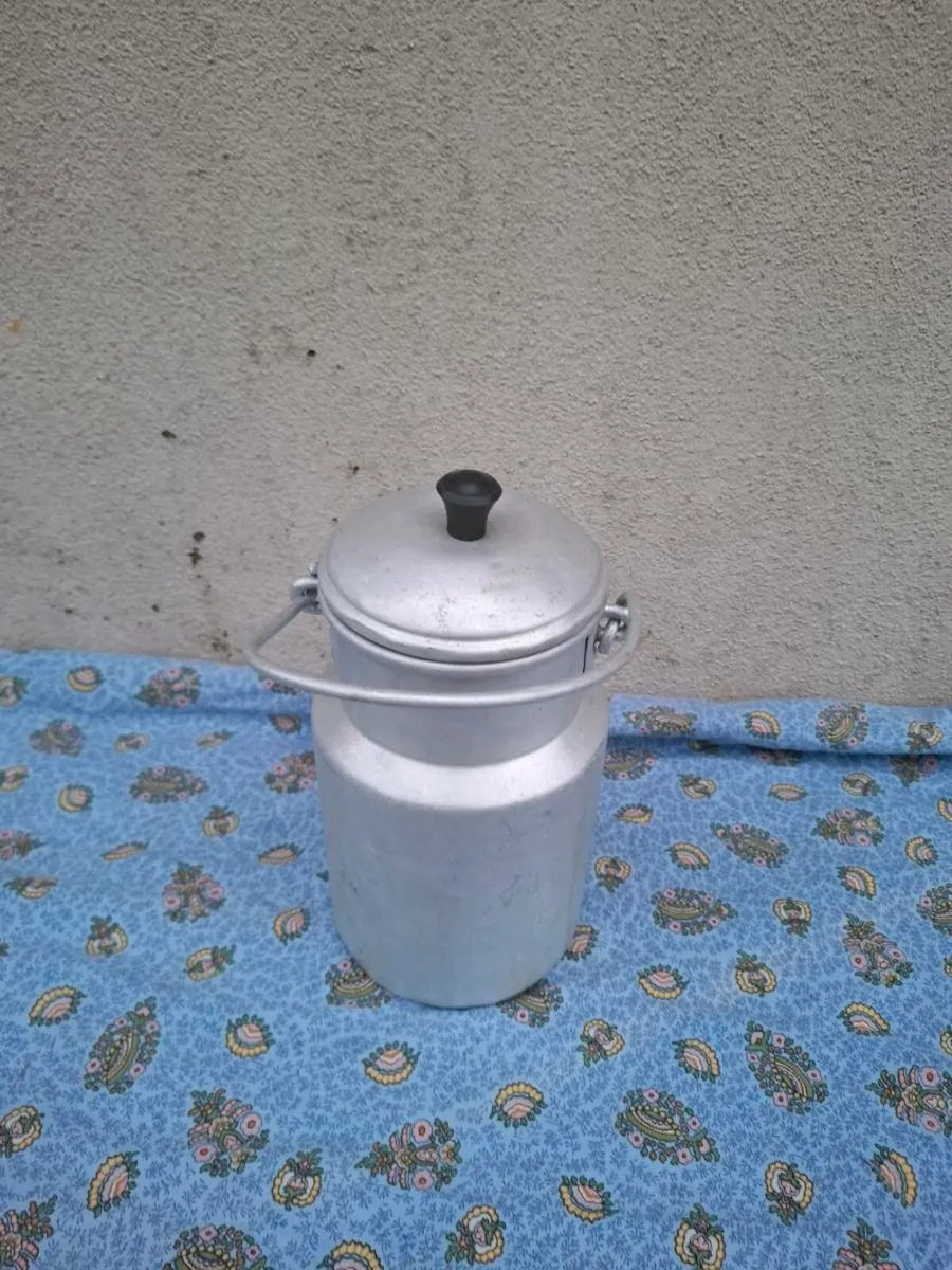 2L milk can postage possible - Image 1