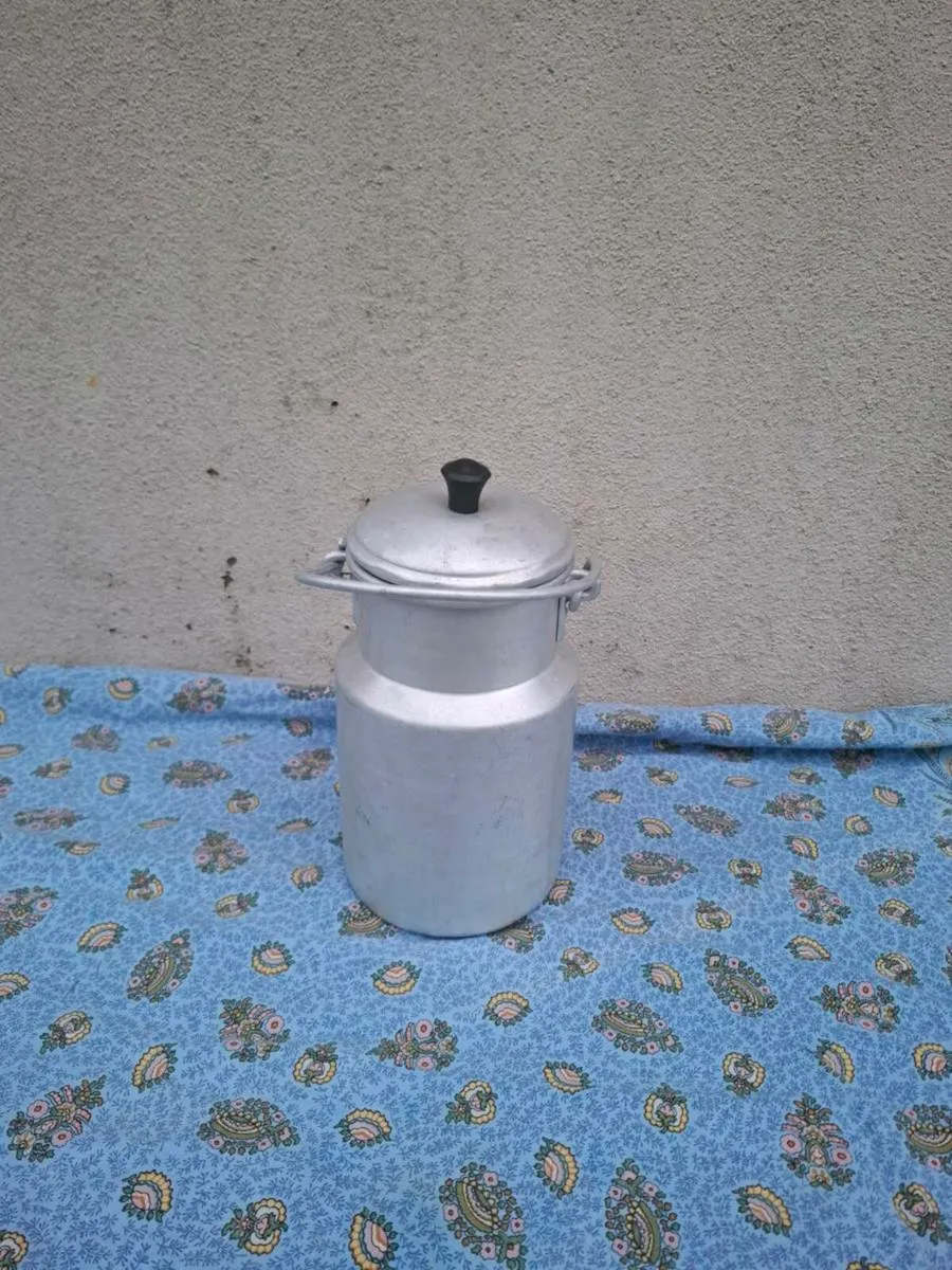 2L milk can postage possible - Image 2