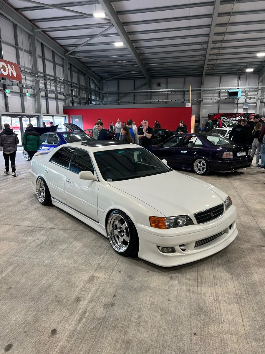 1999 Toyota Chaser - Image 2