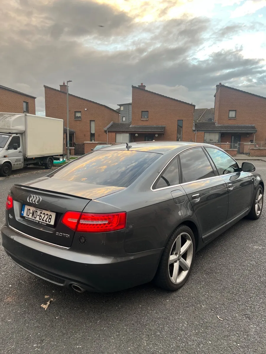 Audi A6 2010 - Image 2