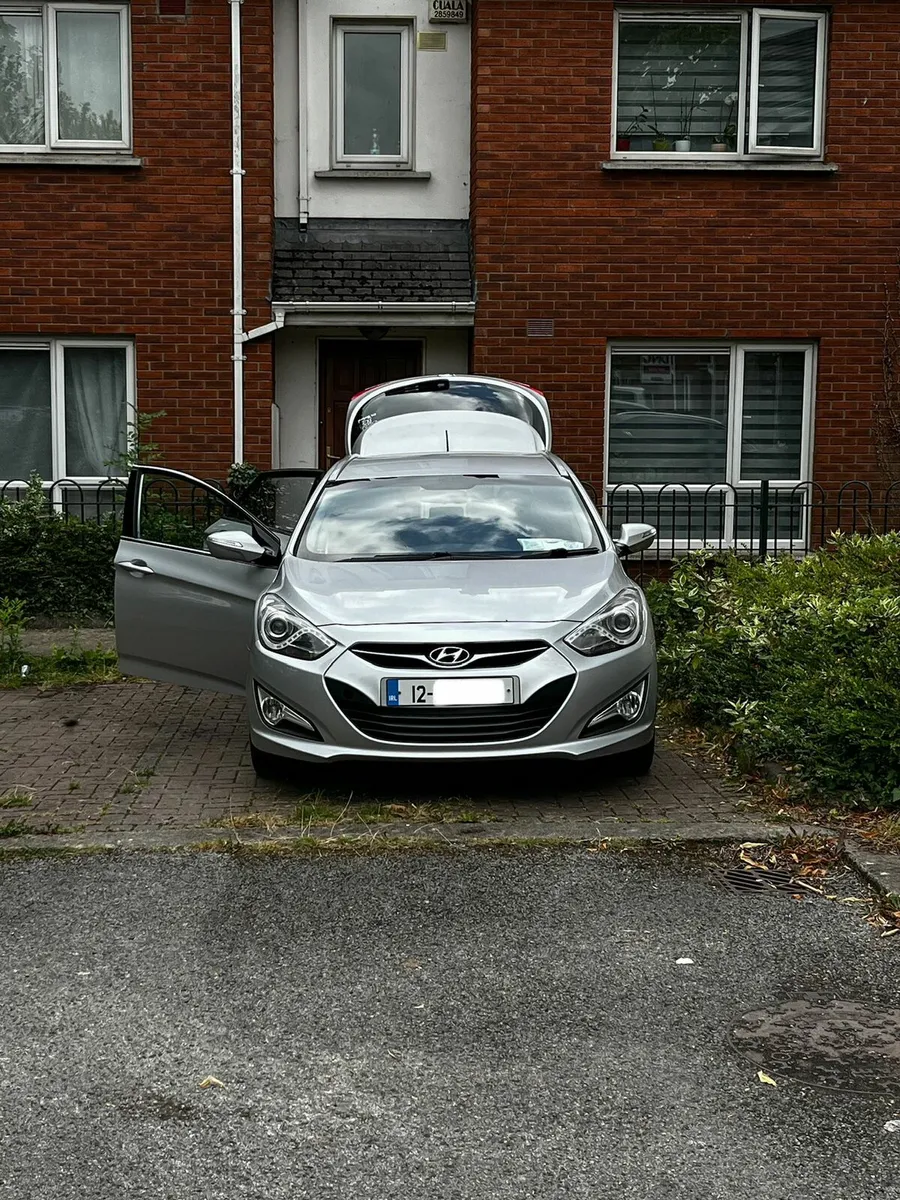 Car - Image 1