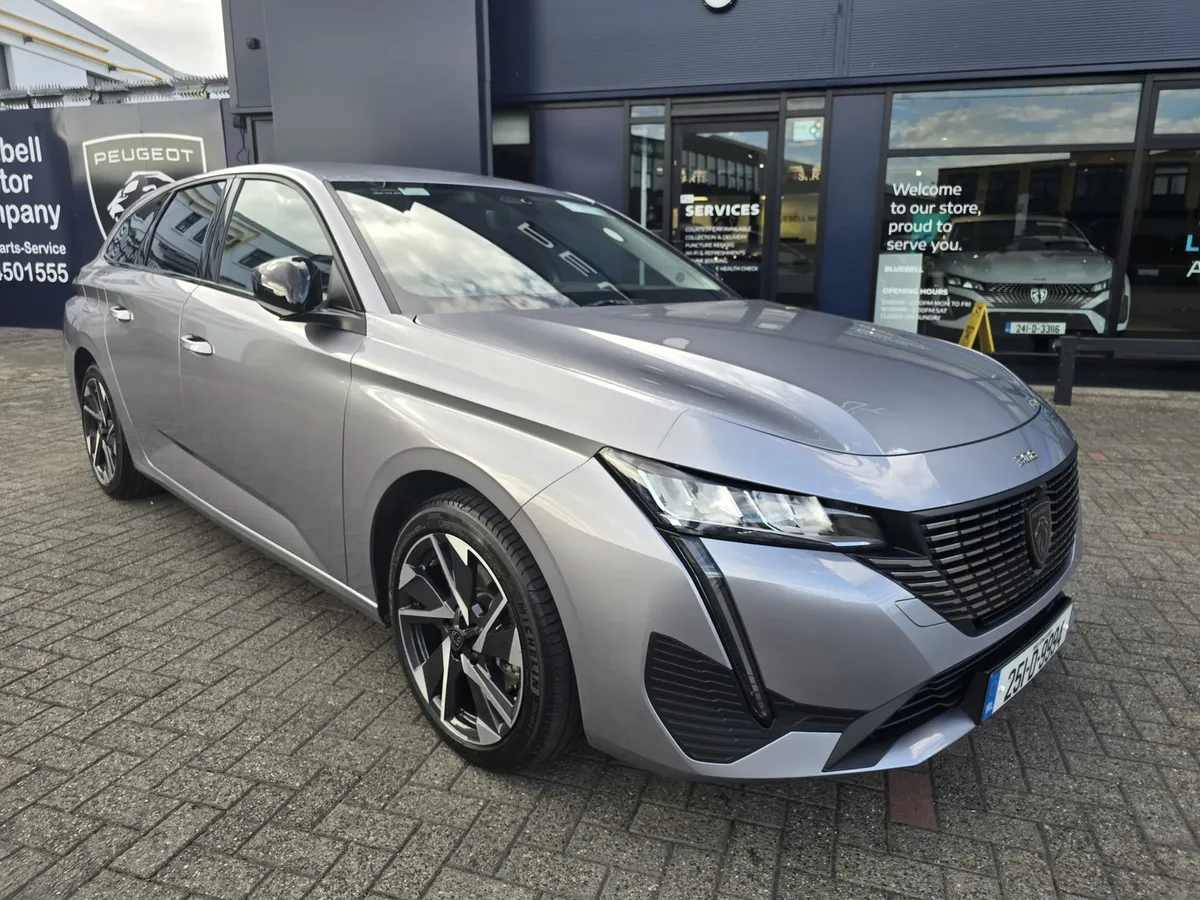 2025 Peugeot 308 SW Allure Hybrid - Image 1