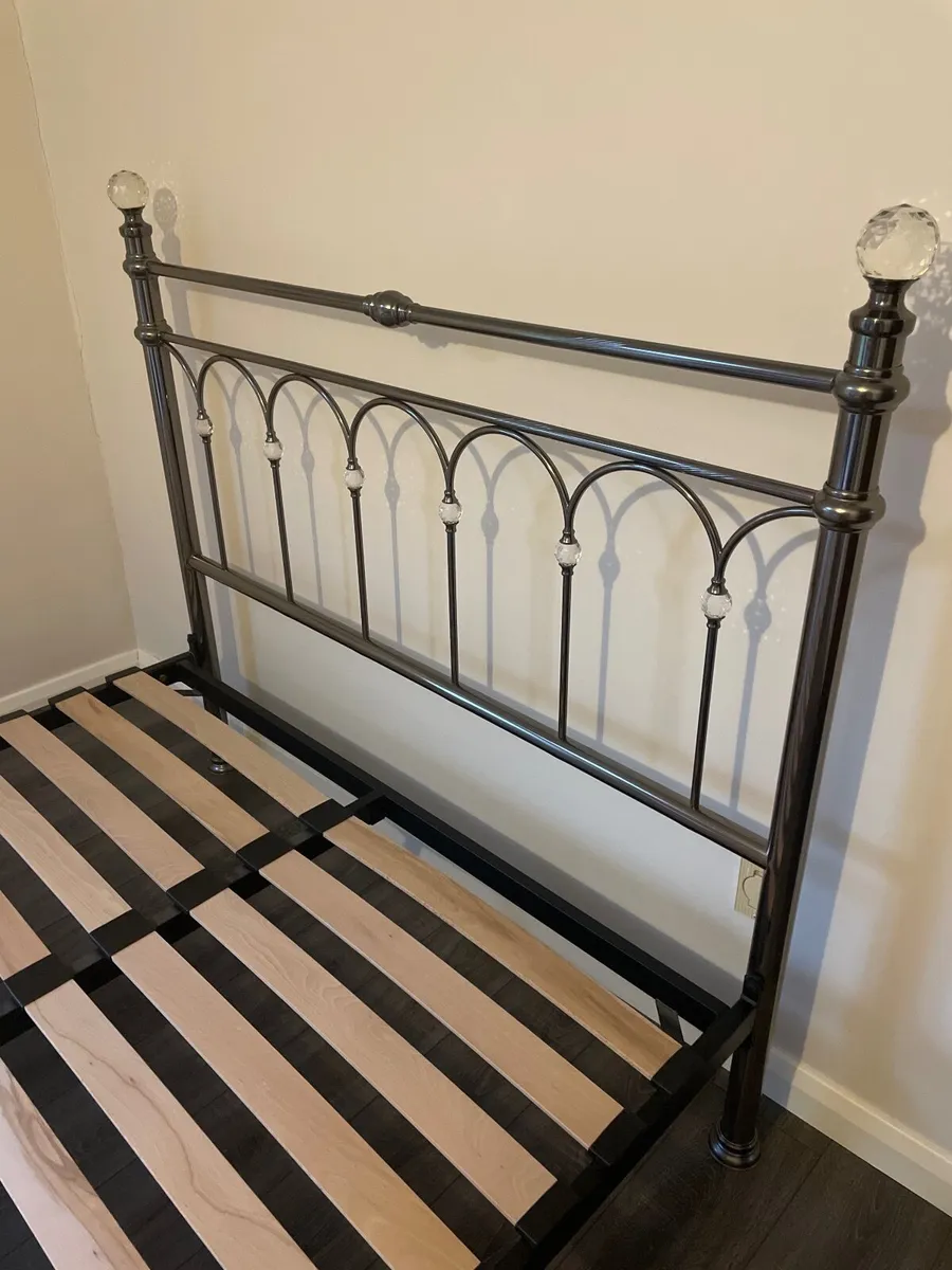 Bed - Image 3