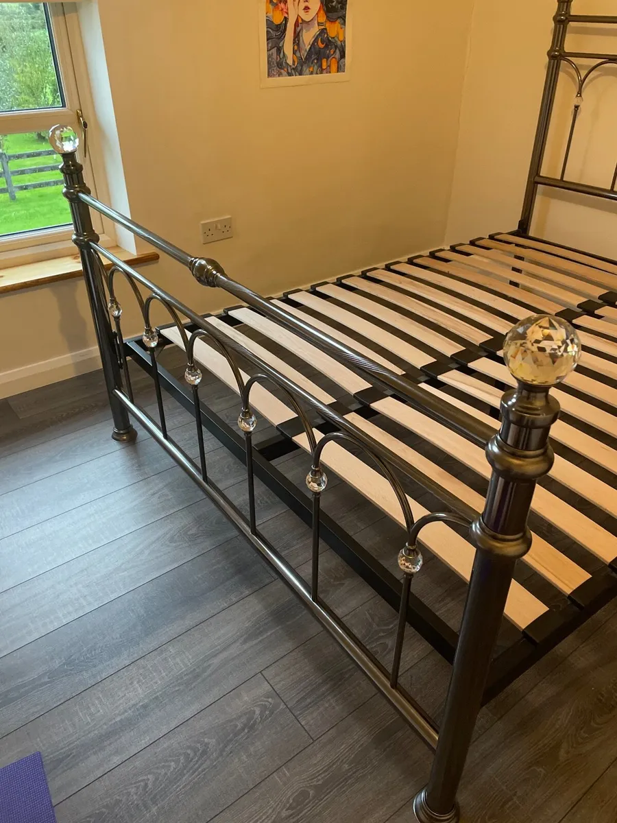 Bed - Image 4