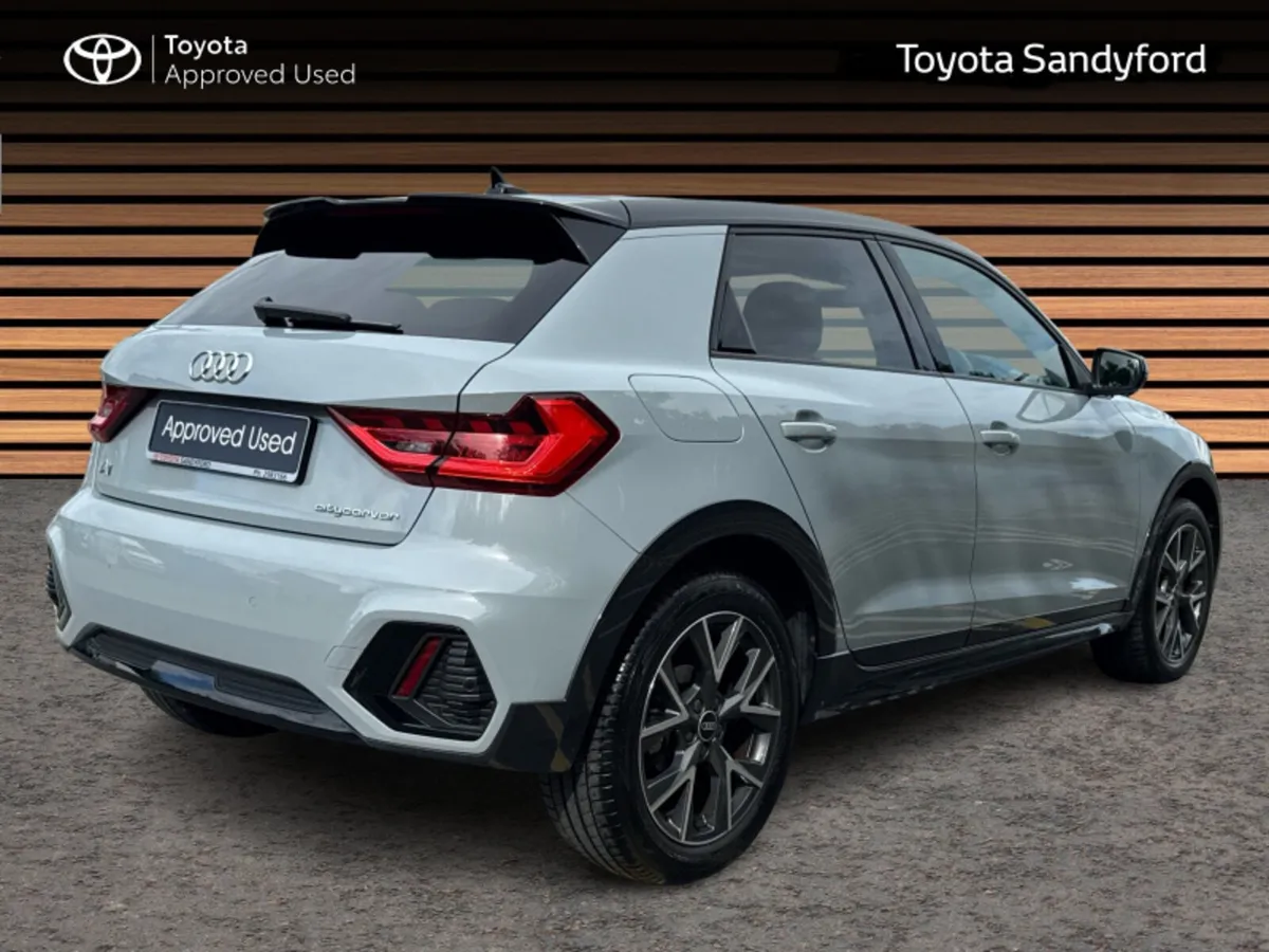 Audi A1 **RARE CAR**1.0 TFSI CITY CARVER EDITION / - Image 2