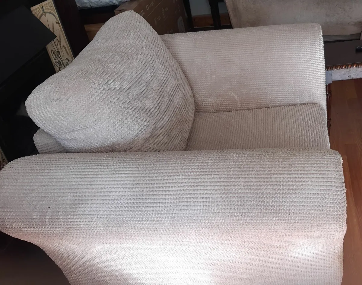 Armchair - Image 1