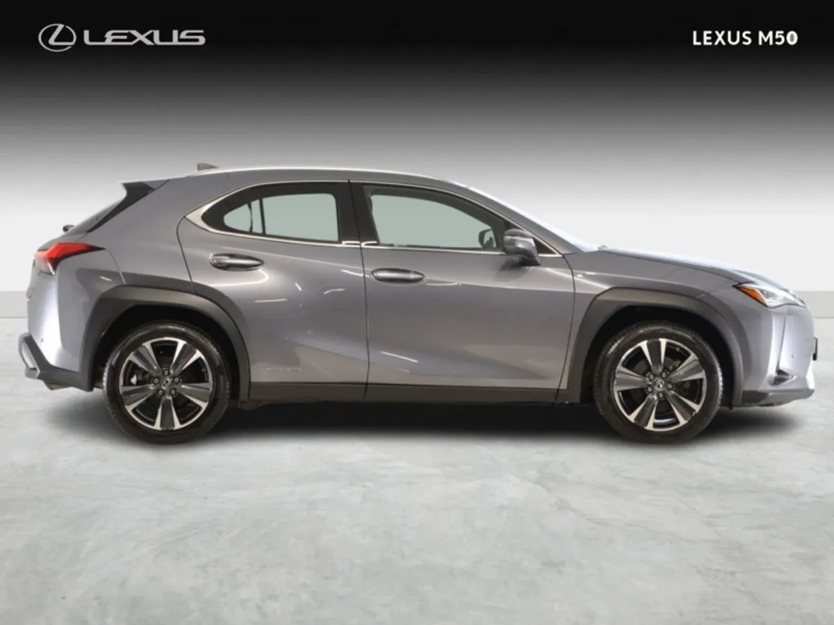 Lexus UX250h Dynamic - Image 4