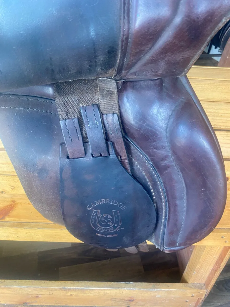 17.5 symonds brown Leather saddle - Image 2