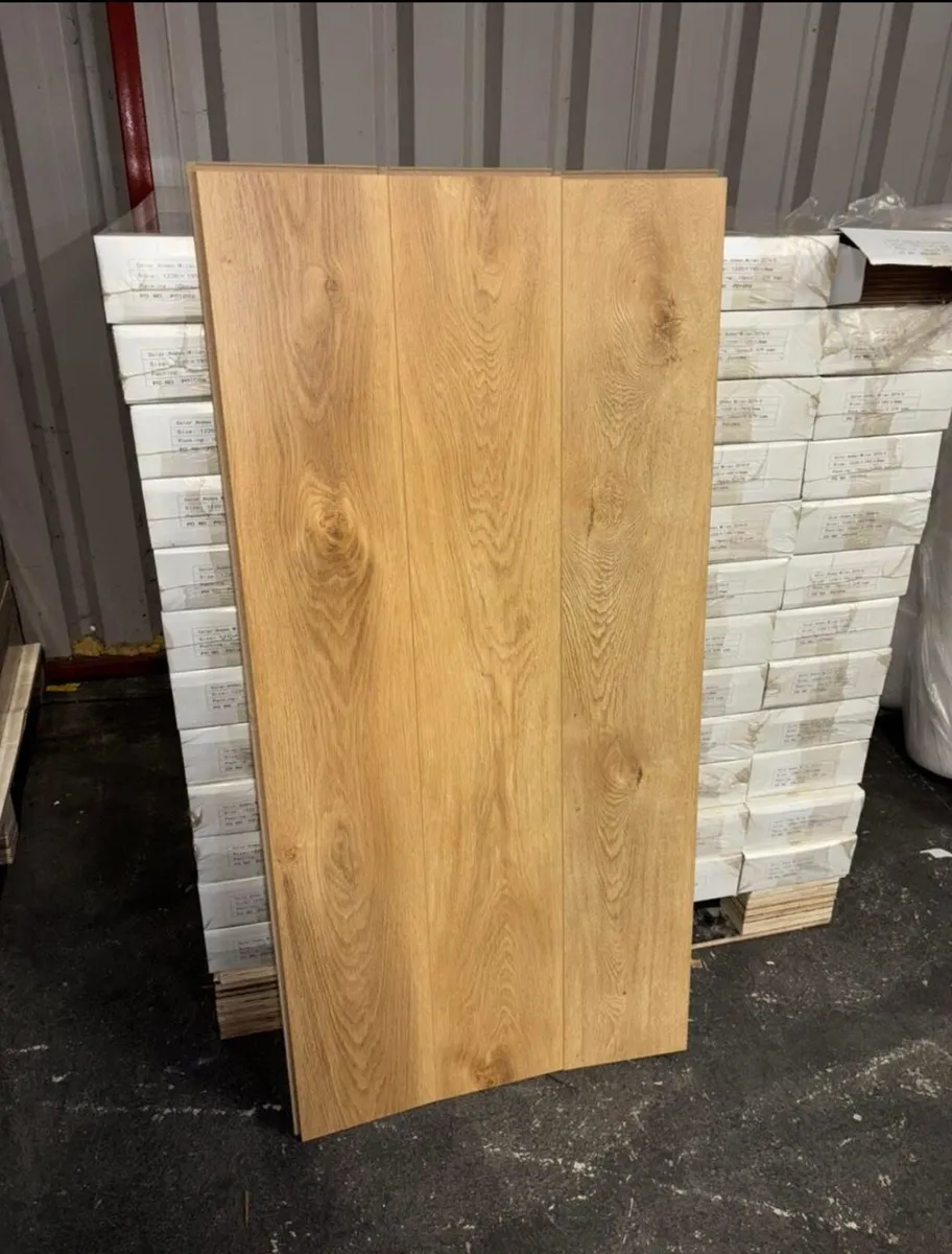 😍all new laminated flooring now available 😍 - Image 1
