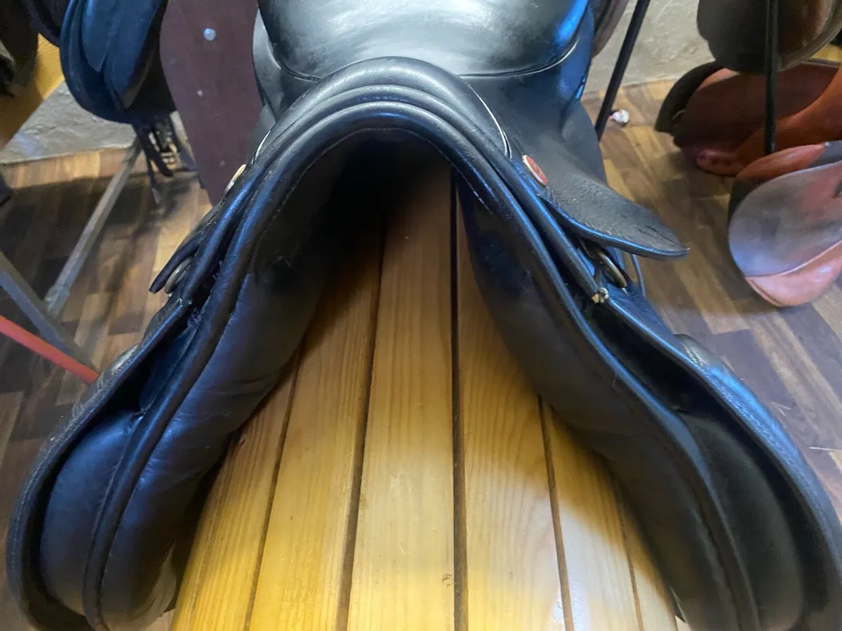 Euroriding GP Leather saddle - Image 3