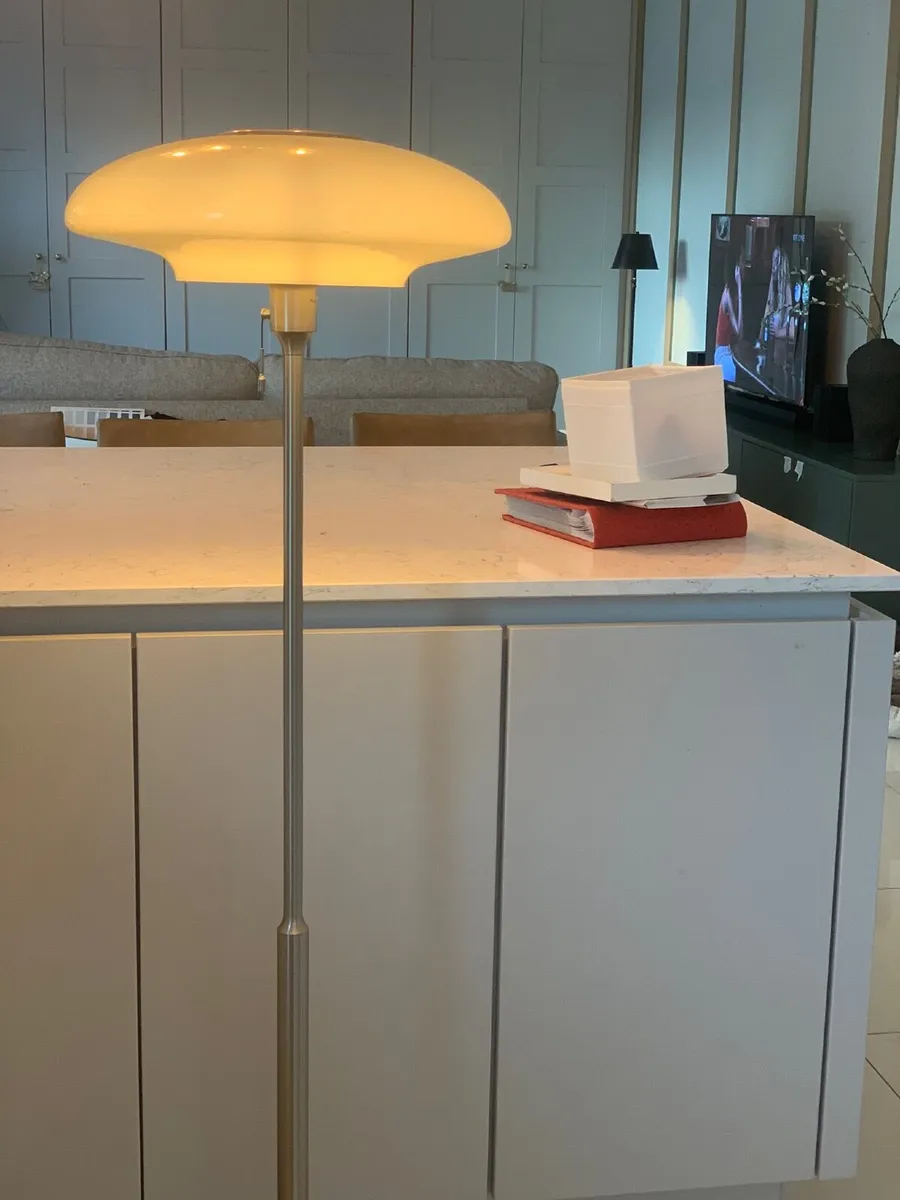 Floor lamp - Image 1