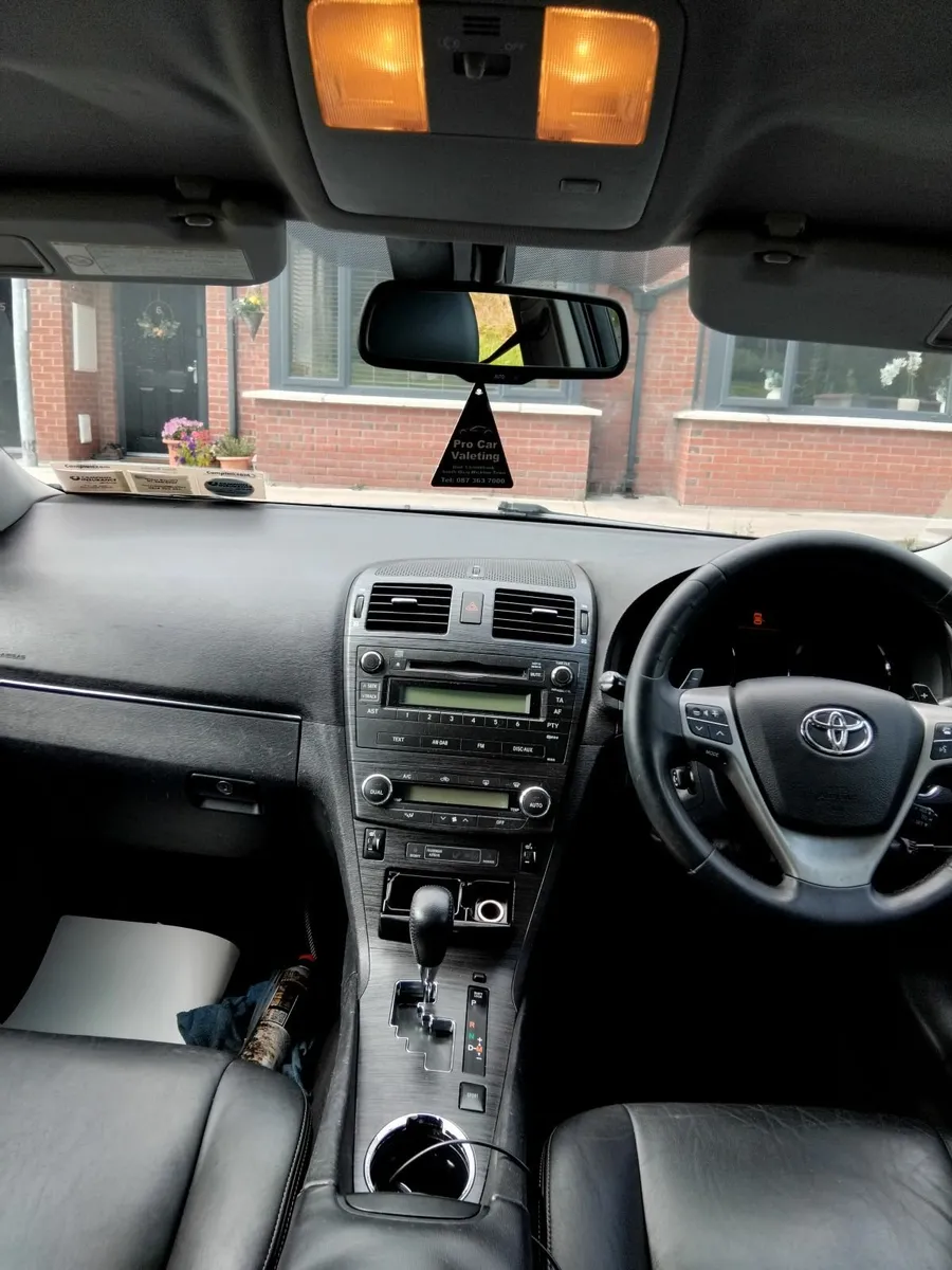 2011 Toyota Avensis estate diesel automatic - Image 3