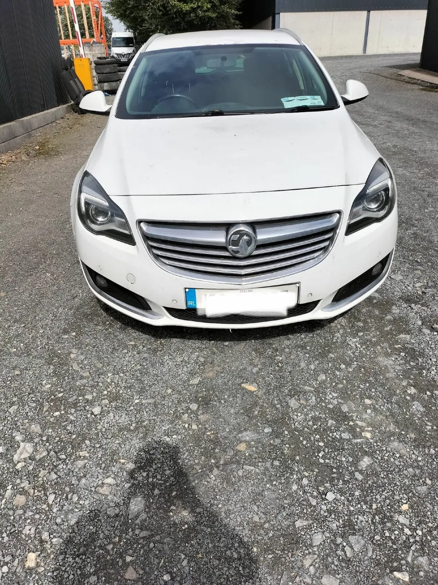 Opel Insignia 2013  Diesel Estate - Image 1
