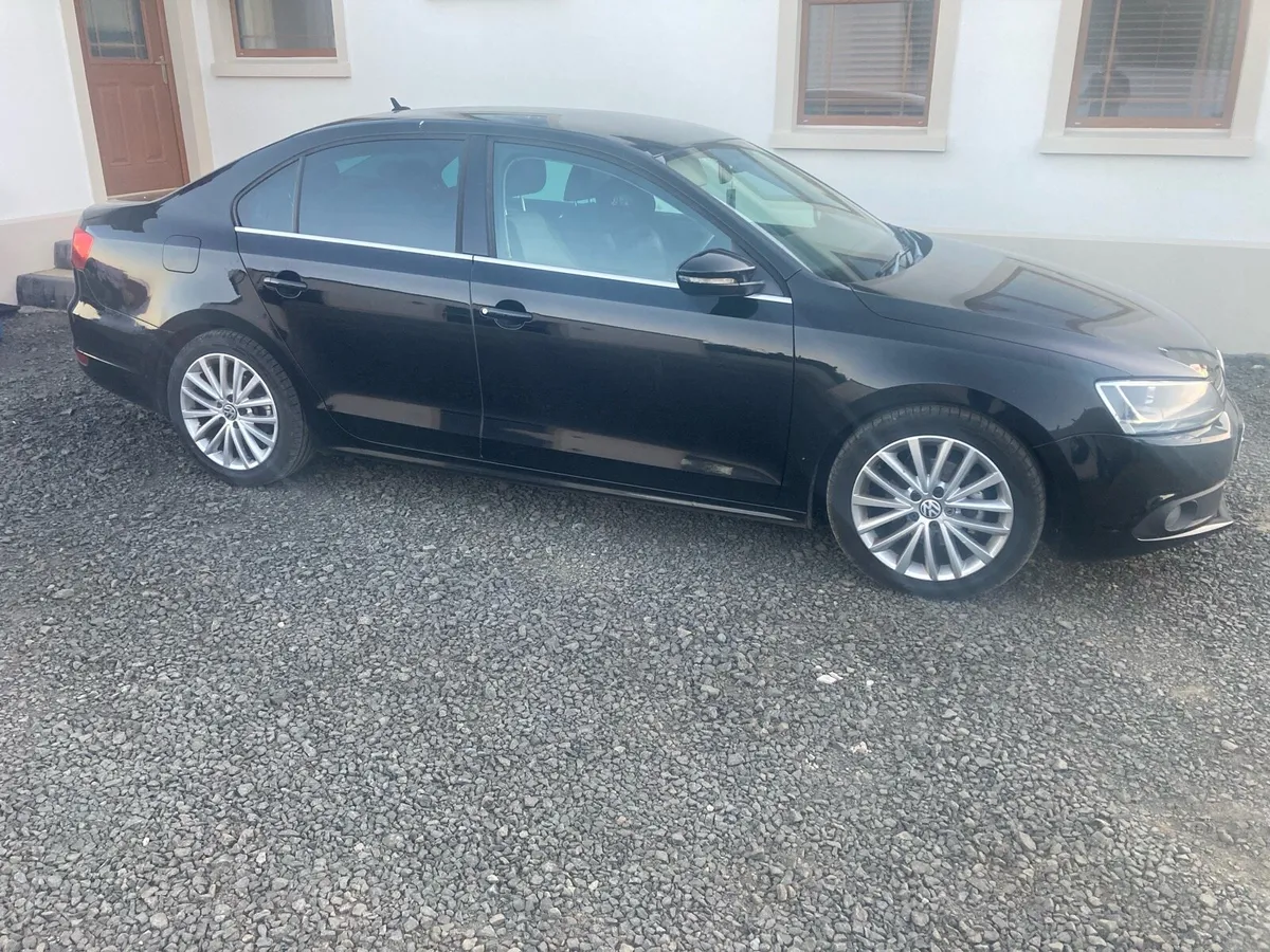Volkswagen Jetta - Image 1
