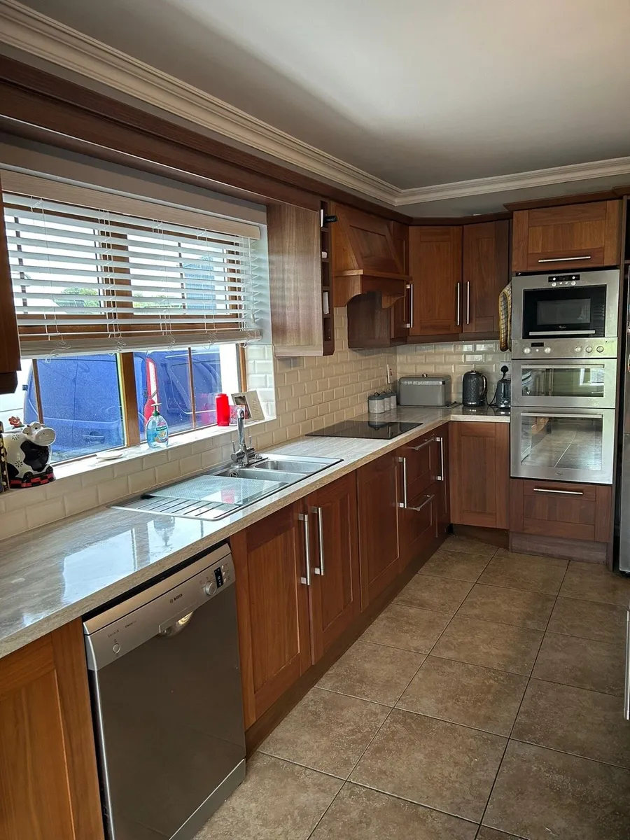 Kitchen - Image 3