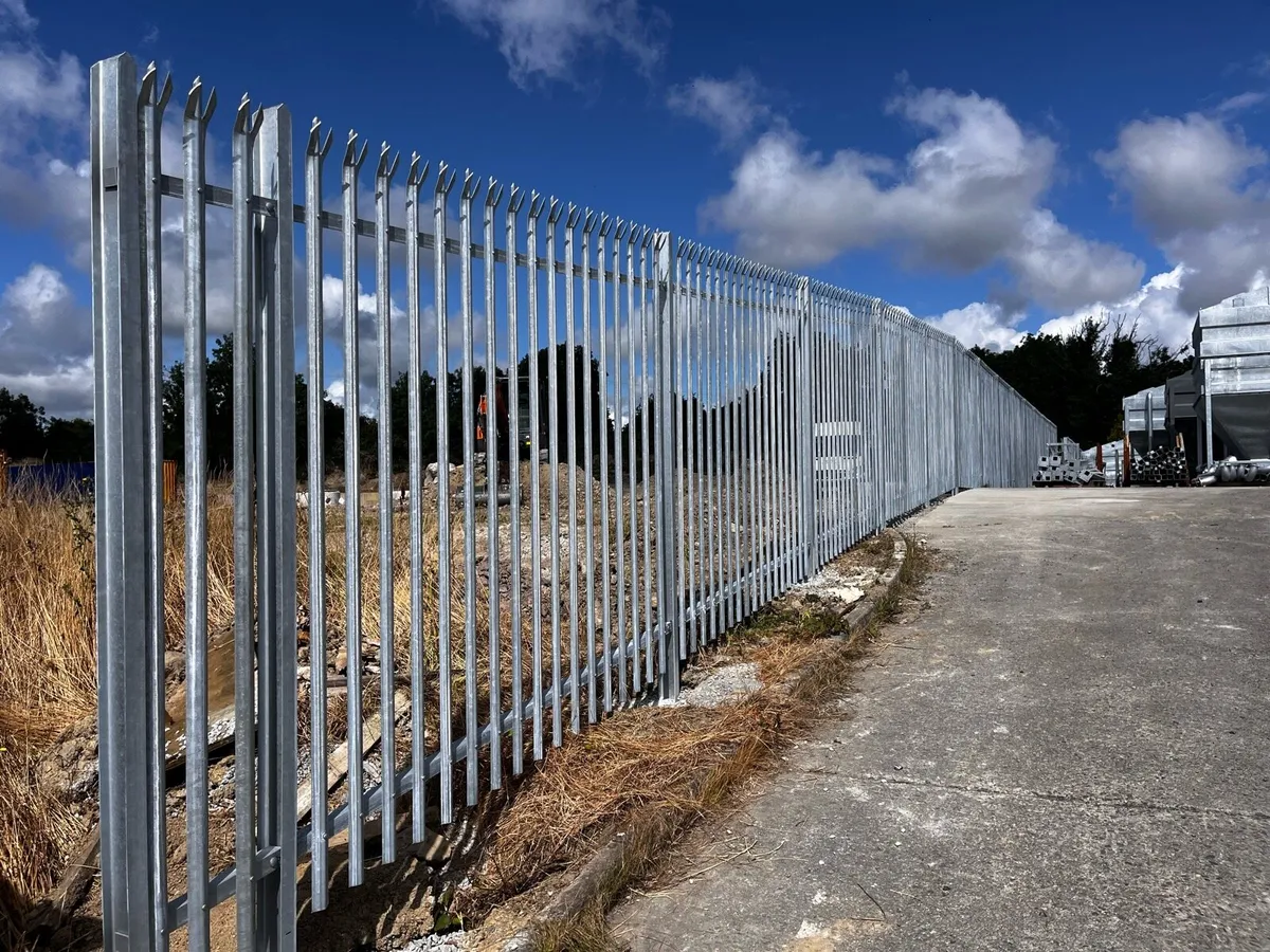 Palisade galvanised fence panels - Image 1
