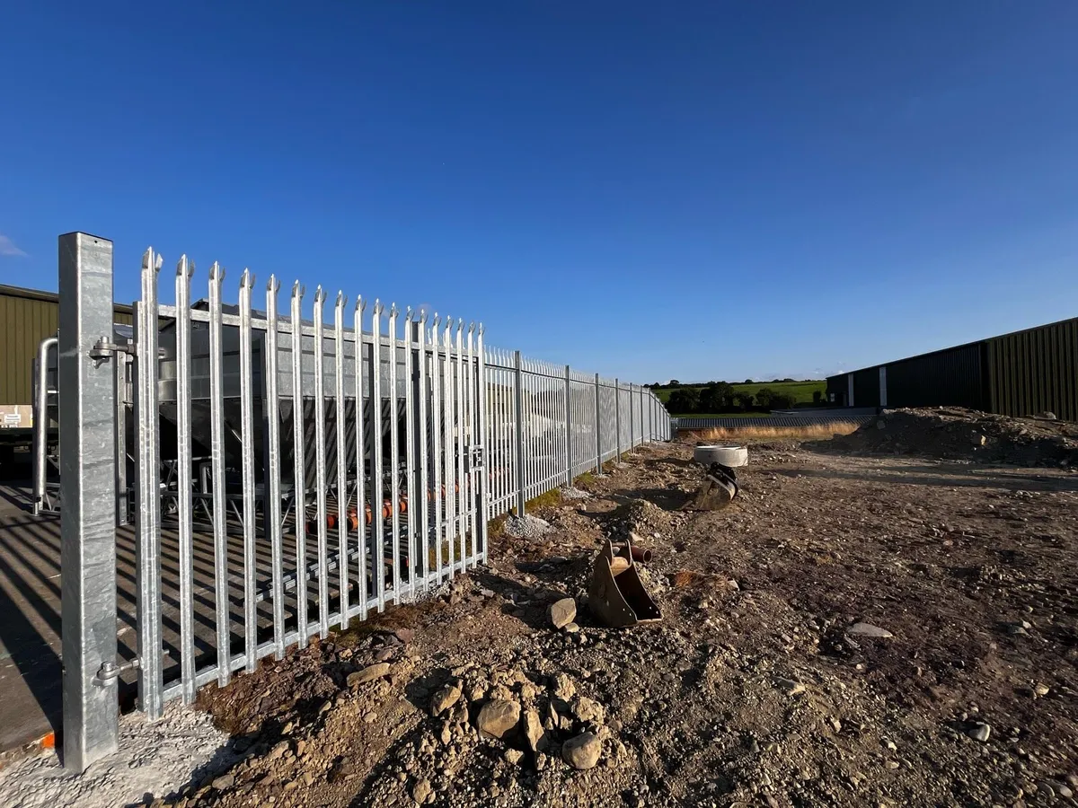 Palisade galvanised fence panels - Image 3