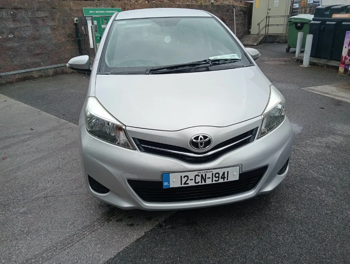 2012 Toyota Yaris  1.4 diesel  nct 08/26 tax 06/26 - Image 4