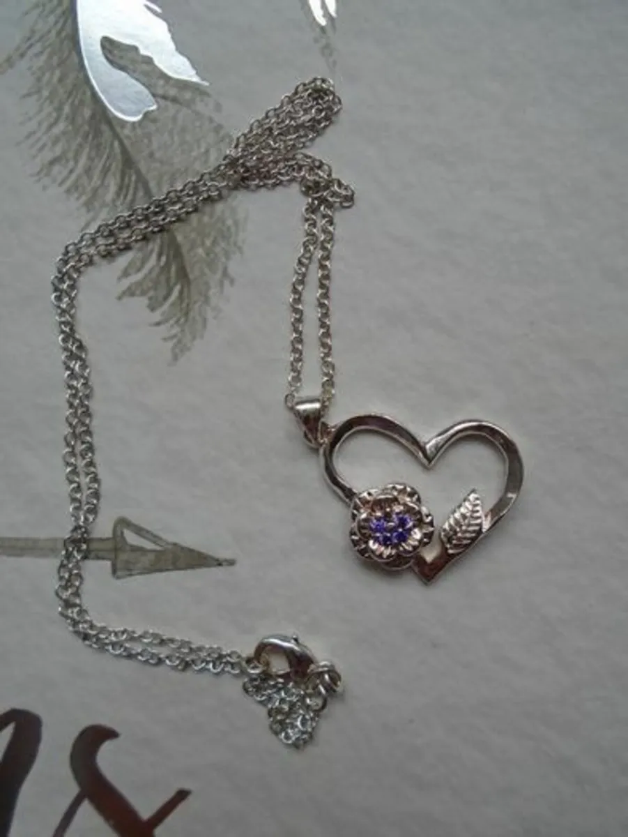 Necklace,Jewellery,Heart pendant,free post - Image 3