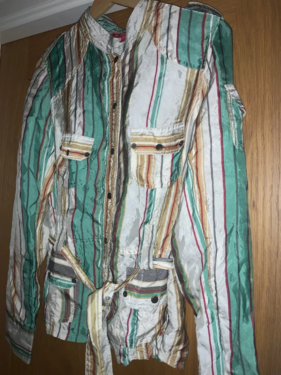Derhy designer shirt with motif NEW - Image 4