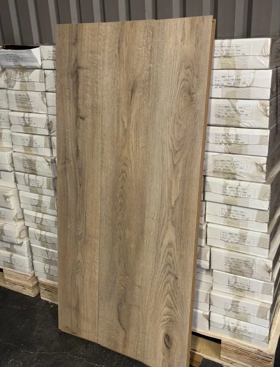 Laminated flooring in stock - Image 2