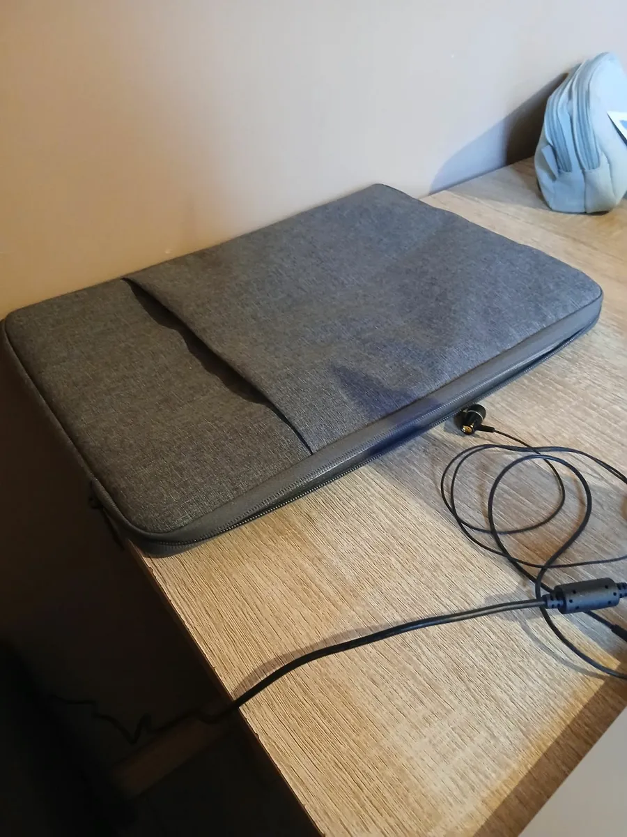 Lenovo Laptop - Image 4