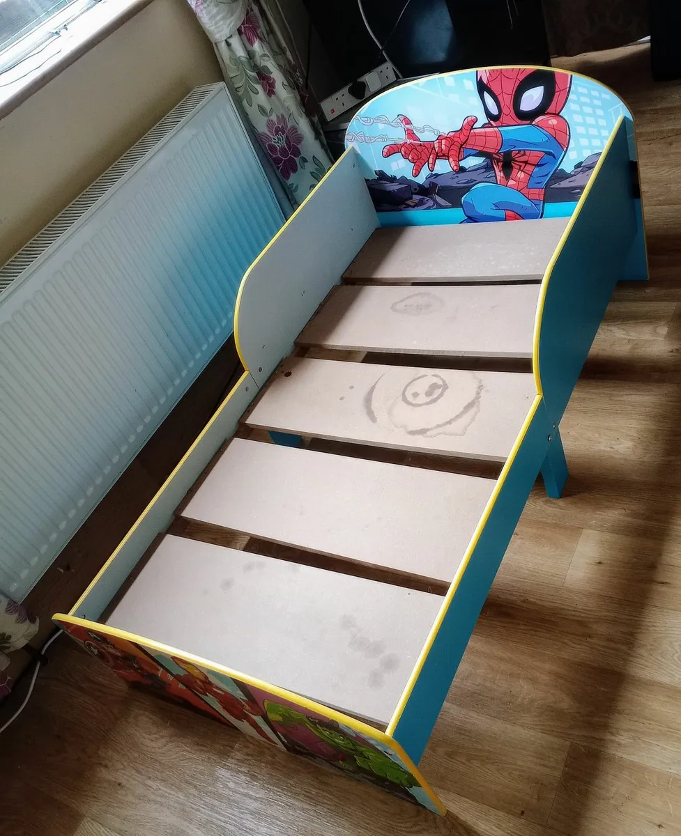 Kids marvel bed - Image 3