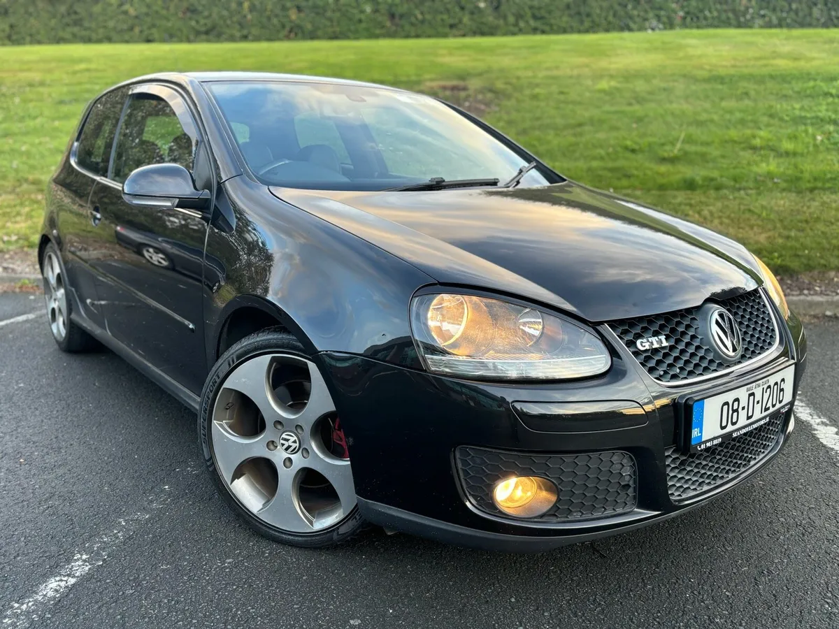 VOLKSWAGEN GOLF GTI NEW NCT 01/26 BLACK LEATHER - Image 2