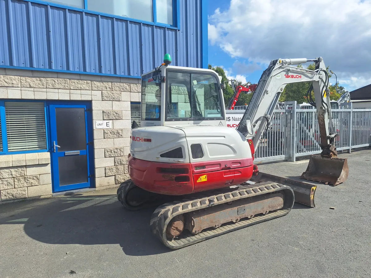 Takeuchi TB260 - Image 3