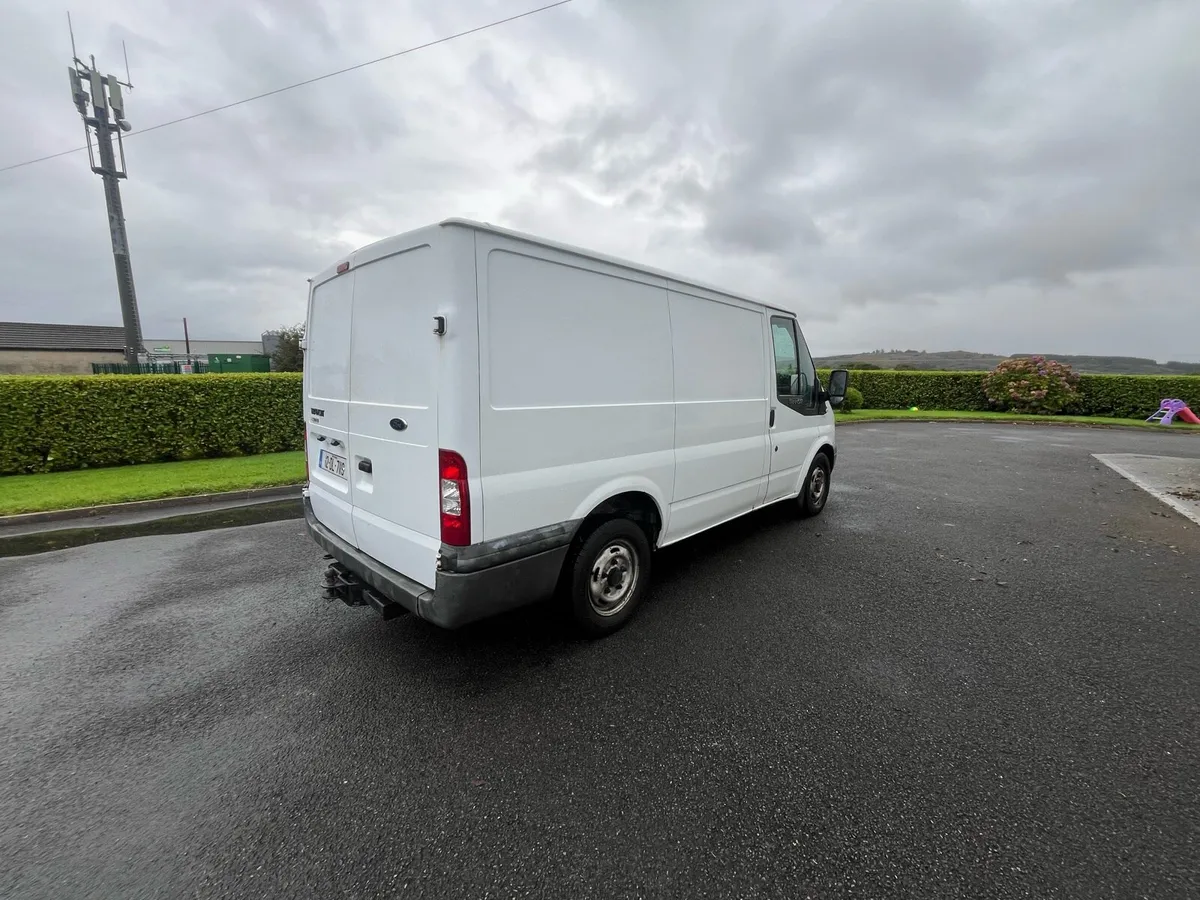 Ford Transit - Image 3