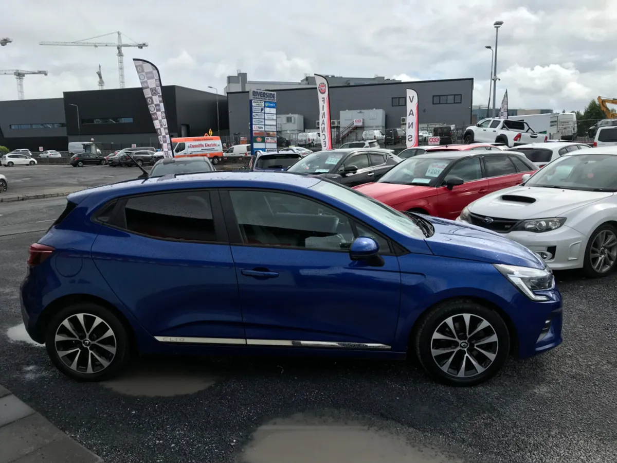 RENAULT CLIO 2021 - Image 4