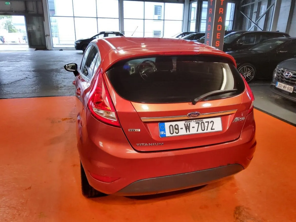 Ford Fiesta 1.4tdci 68 PS Titanium - Image 4