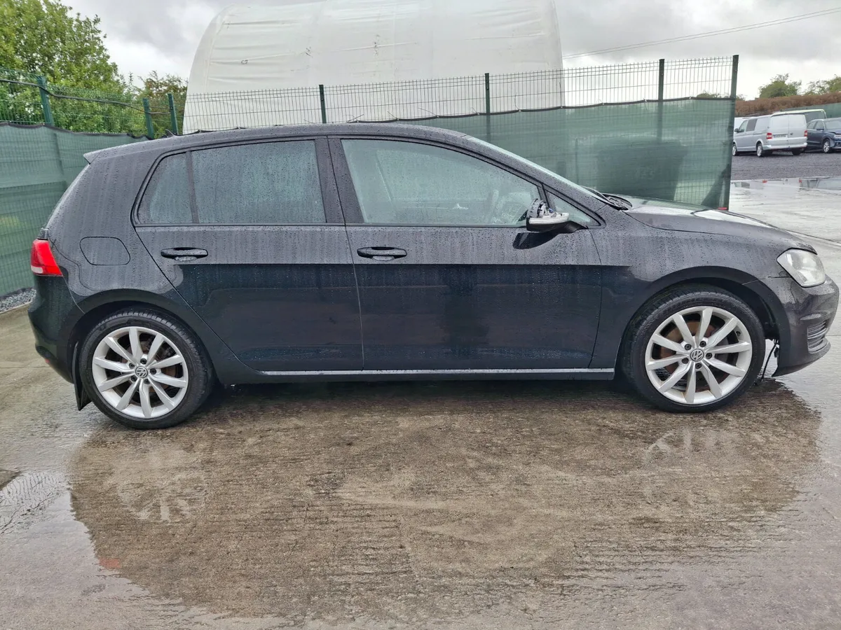 2016 Volkswagen Golf Highline  TDI - Image 3