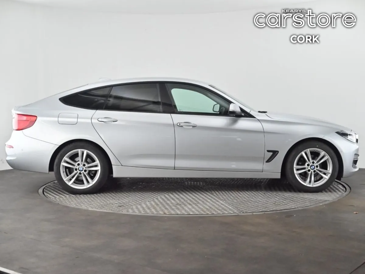 BMW 3 Series 318d SE Auto - Image 2