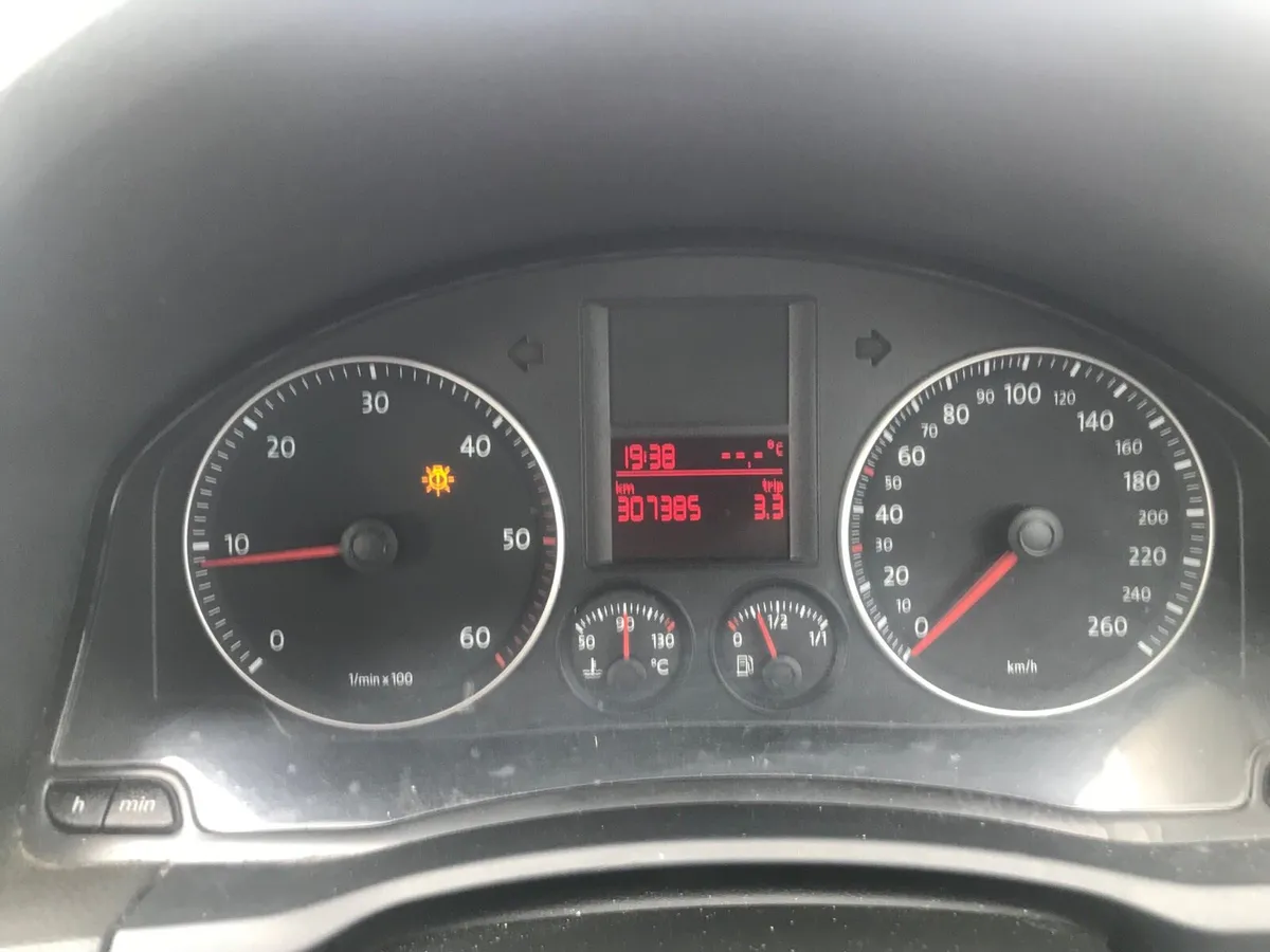 Volkswagen Golf - Image 2