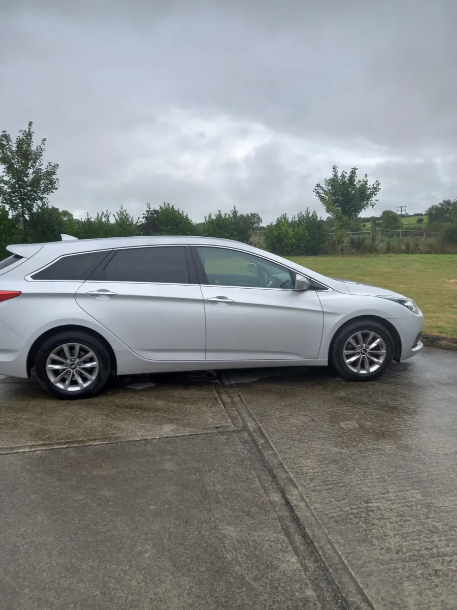 2017 Hyundai i40 Tourer 1.7 Diesel - Image 1