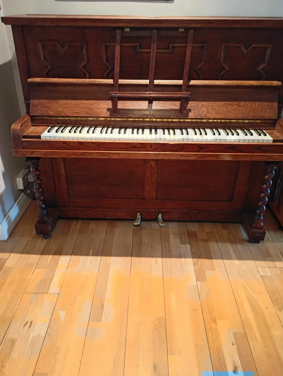 Piano, oak, refurbished and tuned - Image 1