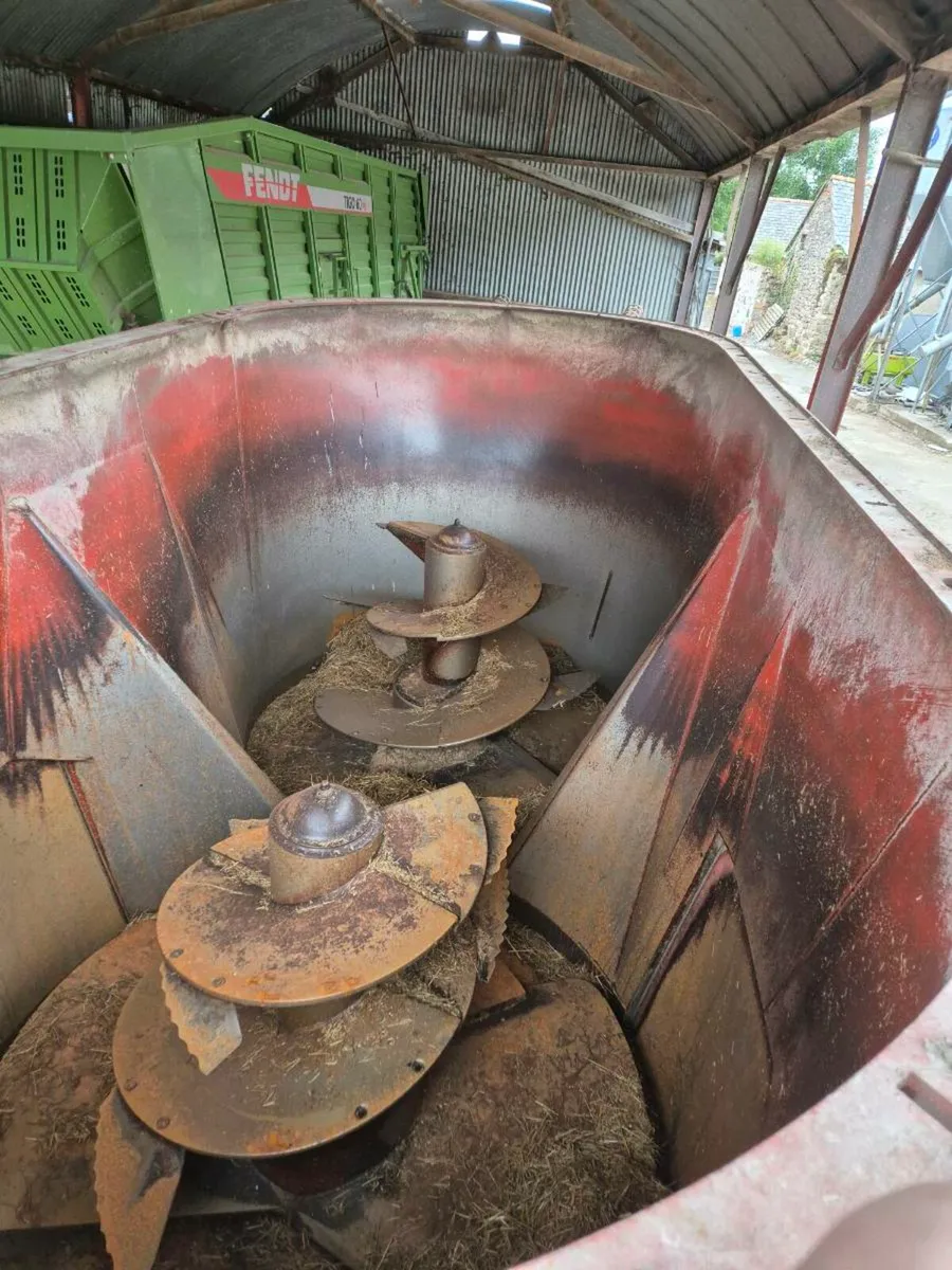 TRIOLET DIET FEEDER - Image 3
