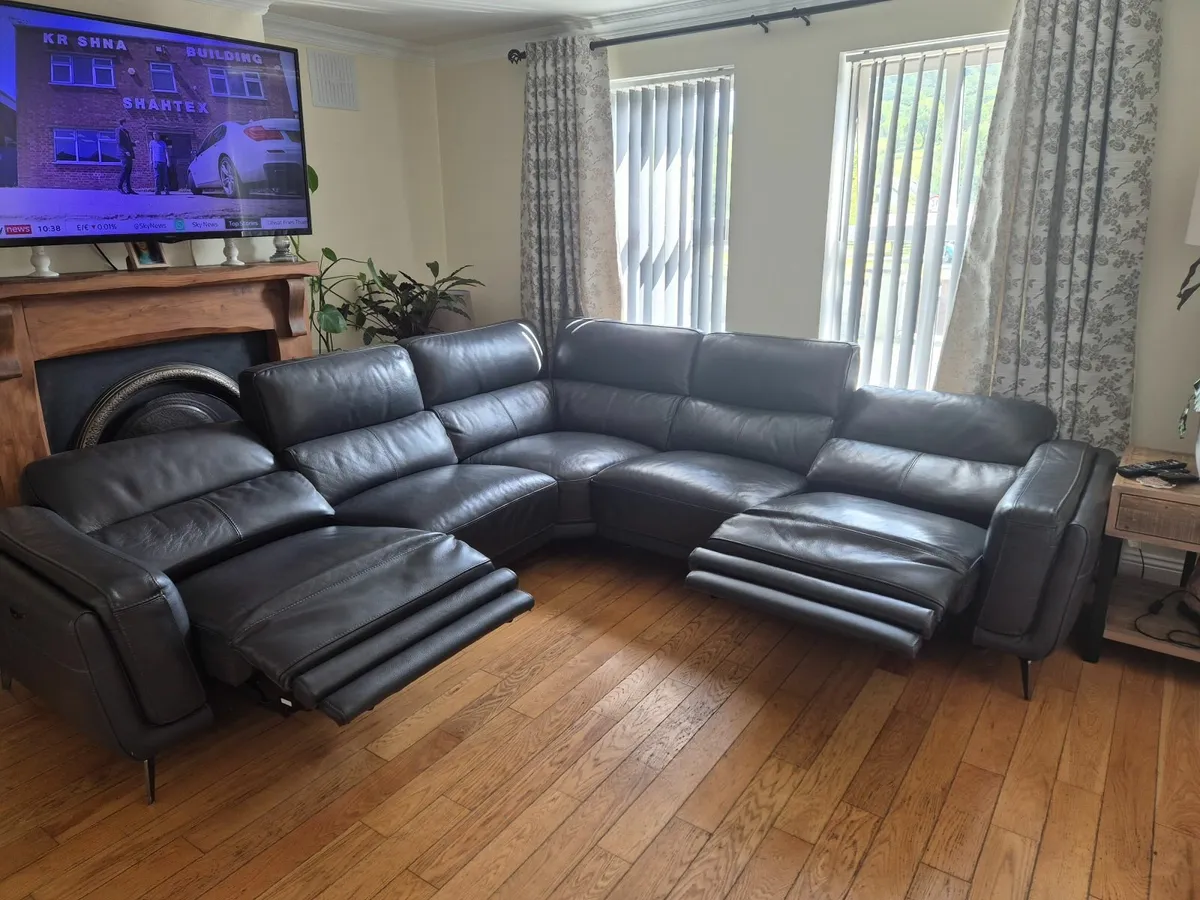 Leather l shape sofa - Image 2