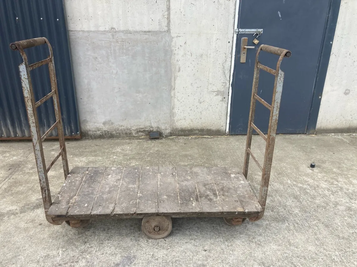 Trolley - Image 1