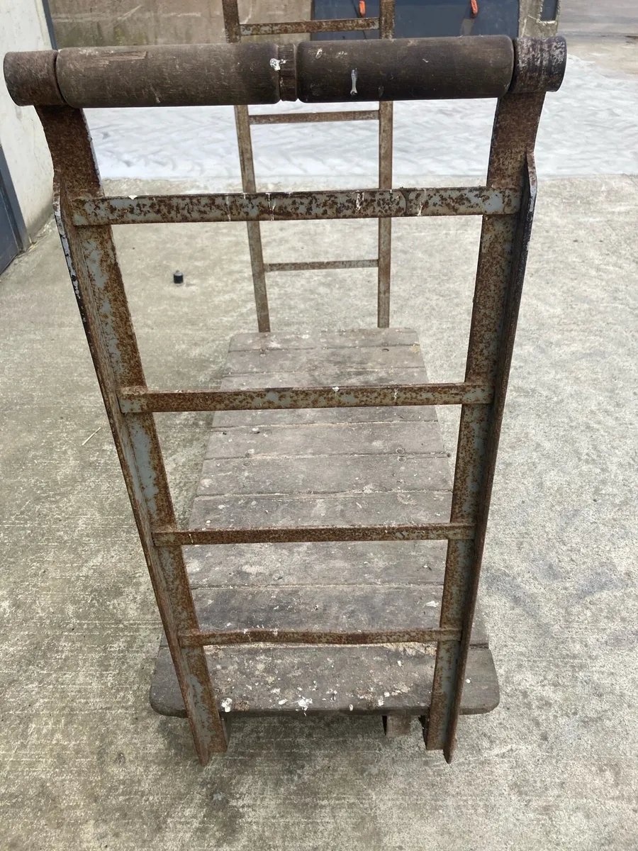 Trolley - Image 2