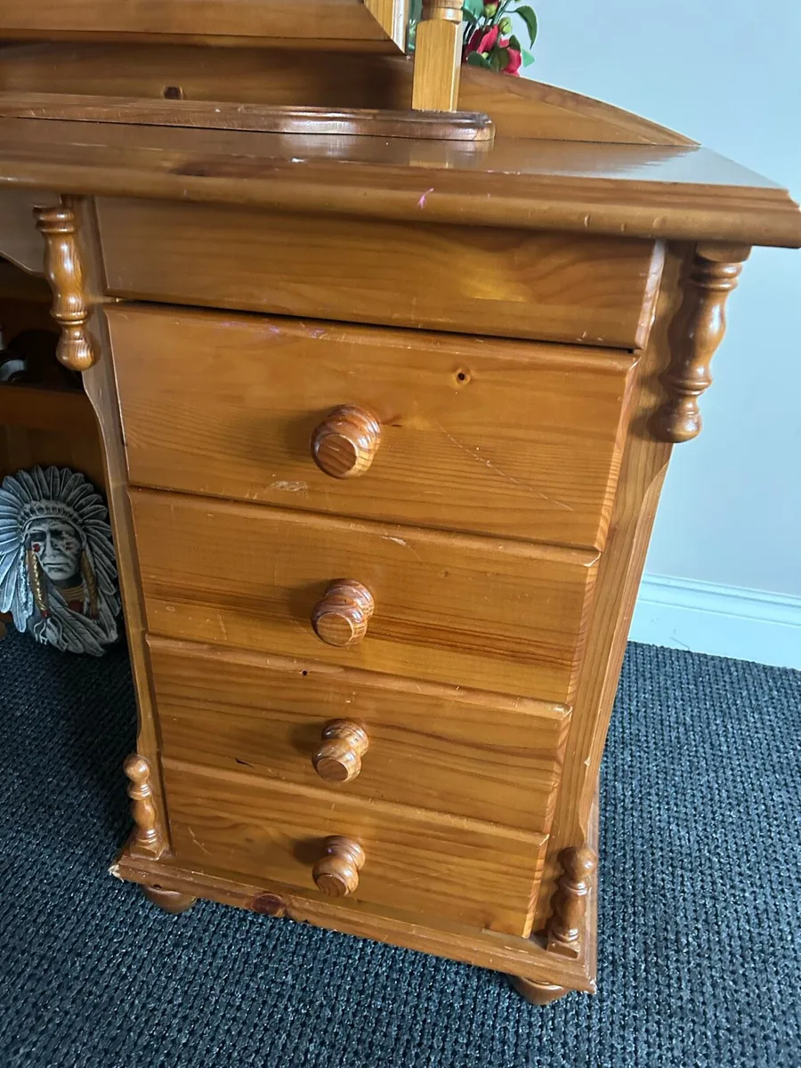 Dressing table - Image 2