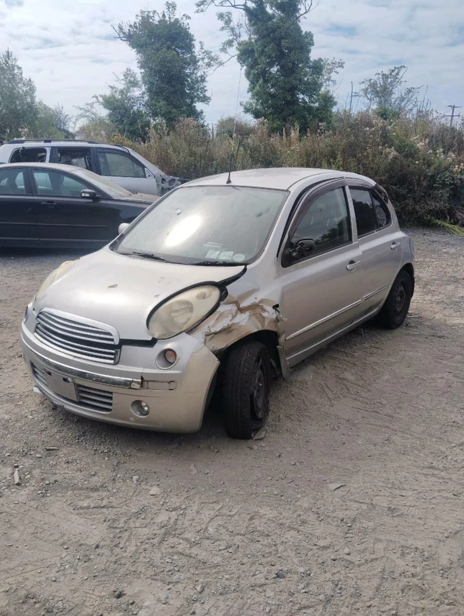 Breaking nissan march 2005 - Image 1